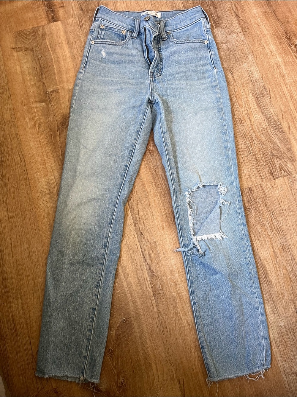 Madewell Light Blue Straight-Leg Jeans with Knee Distress